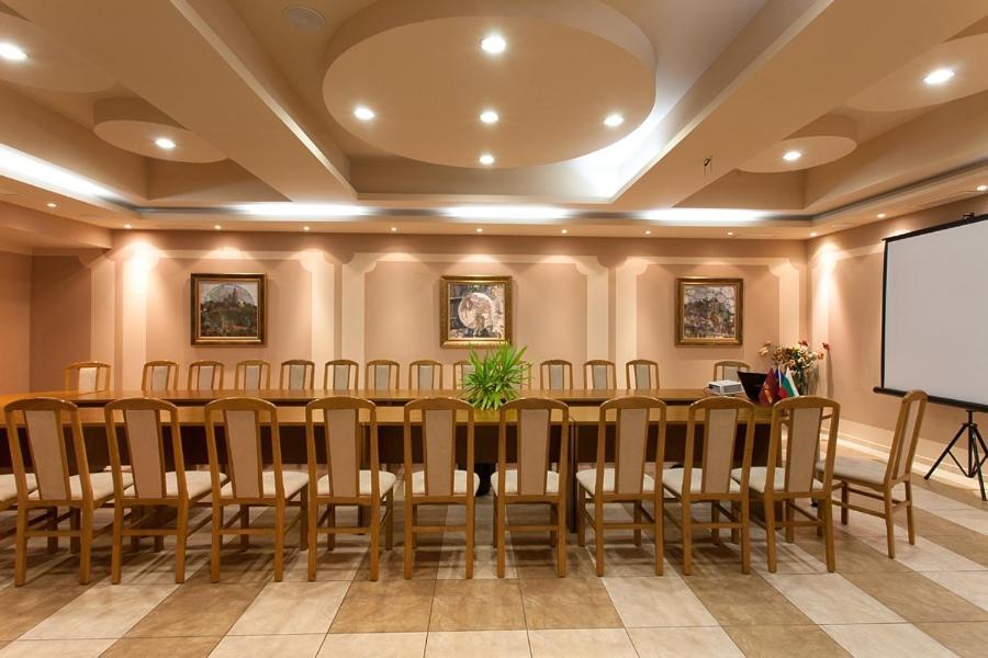 Hotel Panorama Veliko Tarnovo Ngoại thất bức ảnh