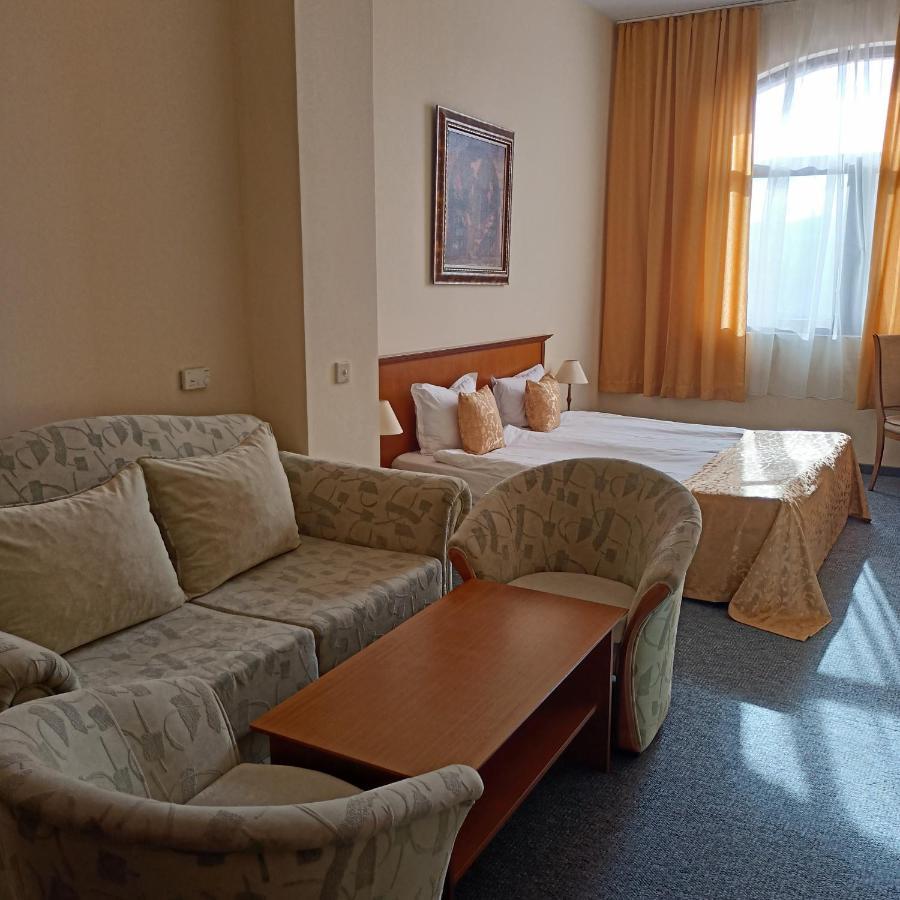 Hotel Panorama Veliko Tarnovo Ngoại thất bức ảnh